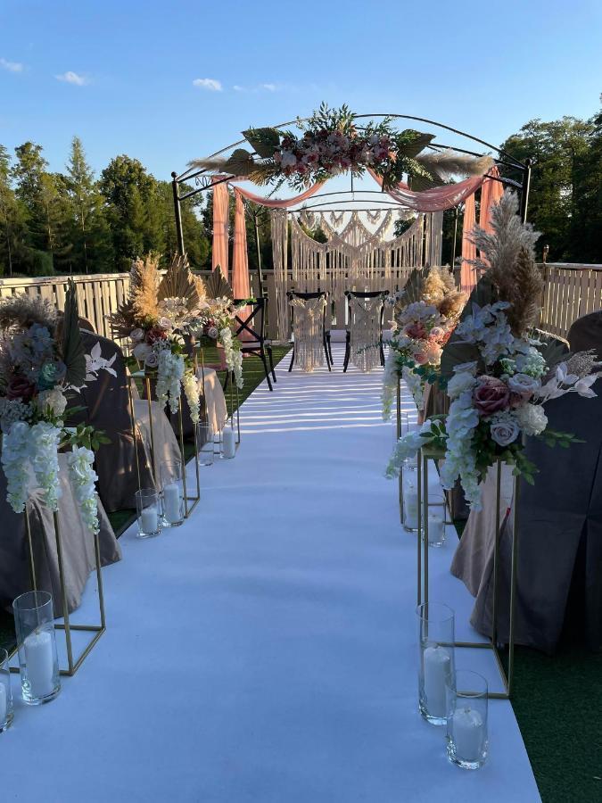 גליביצ'ה Szafirowy Dwor Hotel & Restauracja מראה חיצוני תמונה