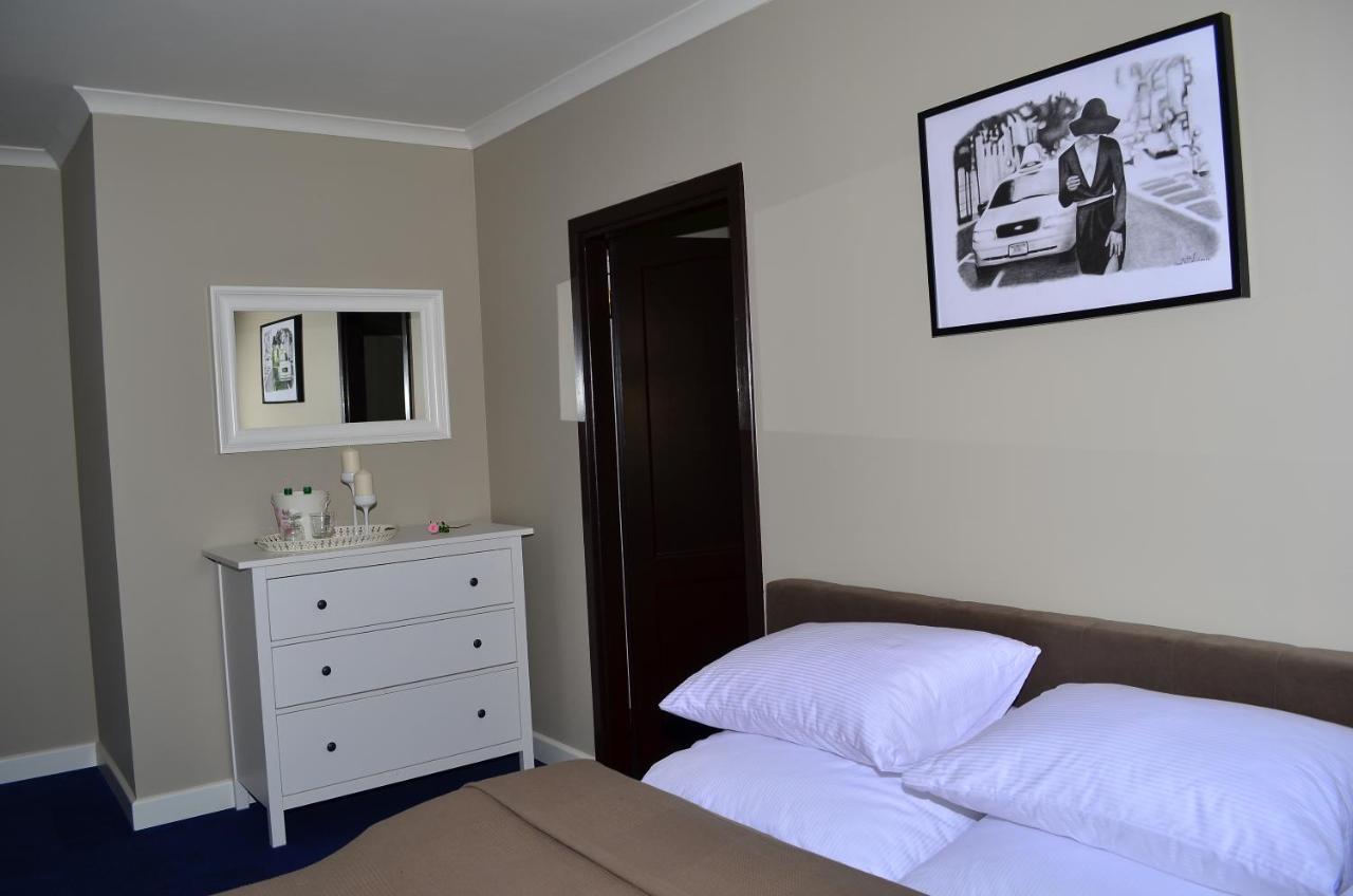גליביצ'ה Szafirowy Dwor Hotel & Restauracja מראה חיצוני תמונה